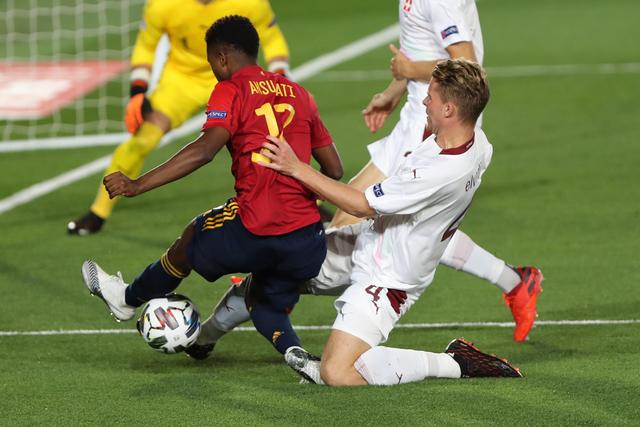 ESPN预测快船与国王交锋，快船胜算高达65%